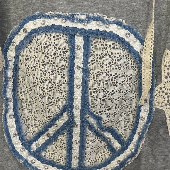 POL Gray Hoodie with Blue Peace Sign Cream Crochet Lace Loose Fit Size Large - Picture 5 of 7